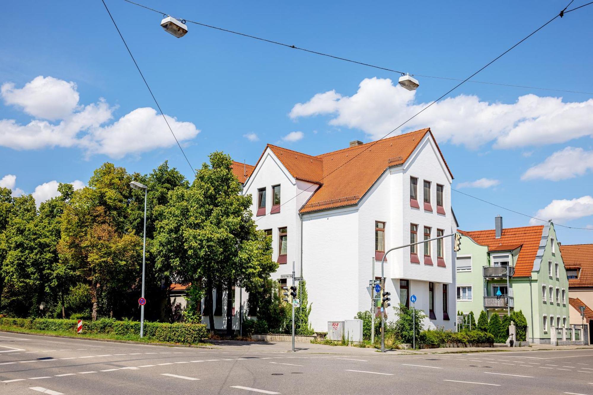 Kaza Guesthouse, Centrally Located 2 & 3 Bedroom Apartments In Augsburg Exterior photo