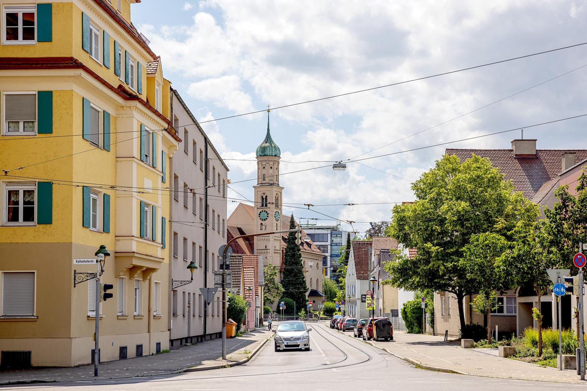 Kaza Guesthouse, Centrally Located 2 & 3 Bedroom Apartments In Augsburg Exterior photo