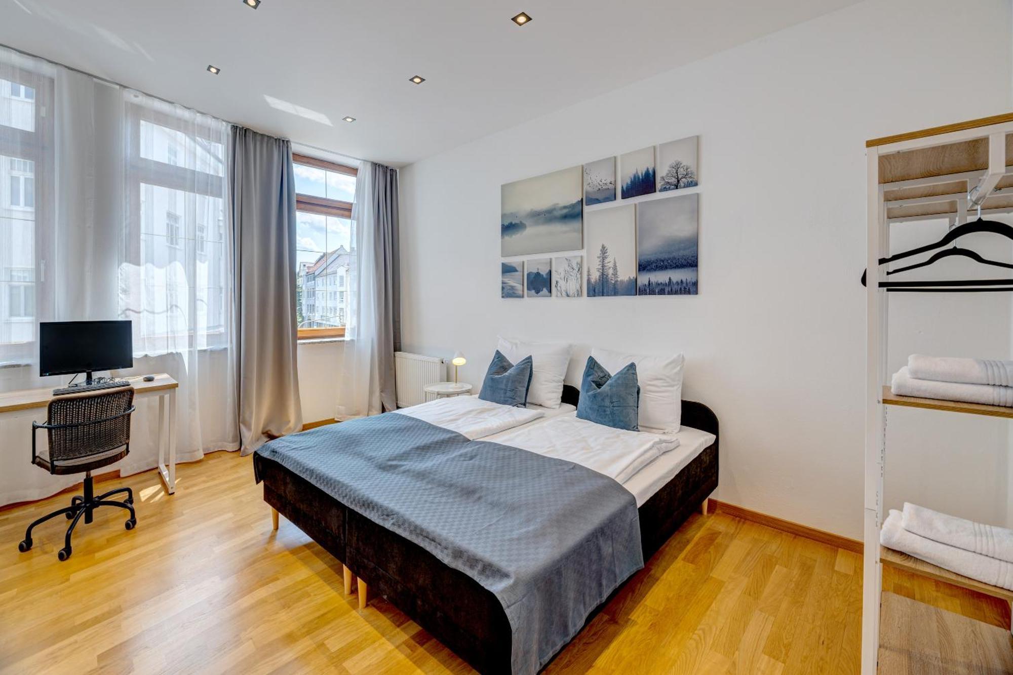 Kaza Guesthouse, Centrally Located 2 & 3 Bedroom Apartments In Augsburg Exterior photo
